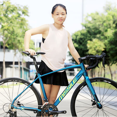 Καρβονικό πλαίσιο αεροδυναμικό ποδήλατο δρόμου κατασκευασμένο με SKD 85 τοις εκατό συναρμολόγηση παρέχοντας εξαιρετική μεταφορά ισχύος και μειωμένη σύρραξη