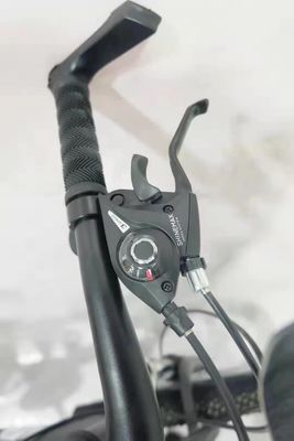 Ελαφρύ 26 ιντσών Αλουμινίου Σύνθεμα Road Bike 21 ταχύτητες και 150KG χωρητικότητα φορτίου