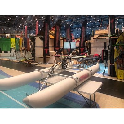 Ξενοδοχείο Resort Υδροπαιχνίδια εξοπλισμός Σύνθετο ποδήλατο πεδάλιο πλωτό φουσκωτό ποδήλατο νερού
