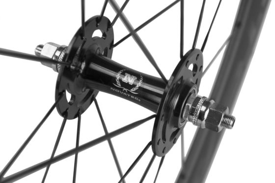 Απολαύστε τη δύναμη του 700C Carbon Fiber Wheelset για οδικά ποδήλατα Η τέλεια επιλογή