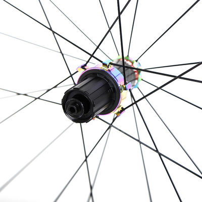 Ρετροσπέκ 700c Τροχό σε μαύρο με RS Hub Carbon σώμα και Galaxy χρώμα 24/24 τρύπες